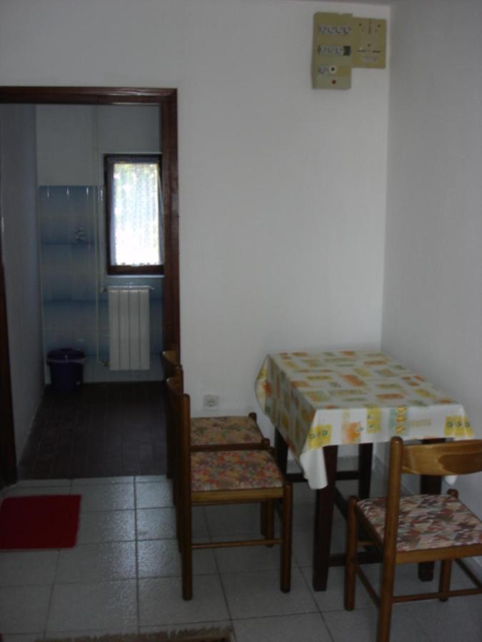 Apartments Vjera Krk Town Quarto foto